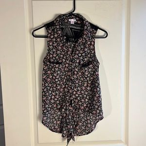 Woman’s Floral Tank Top